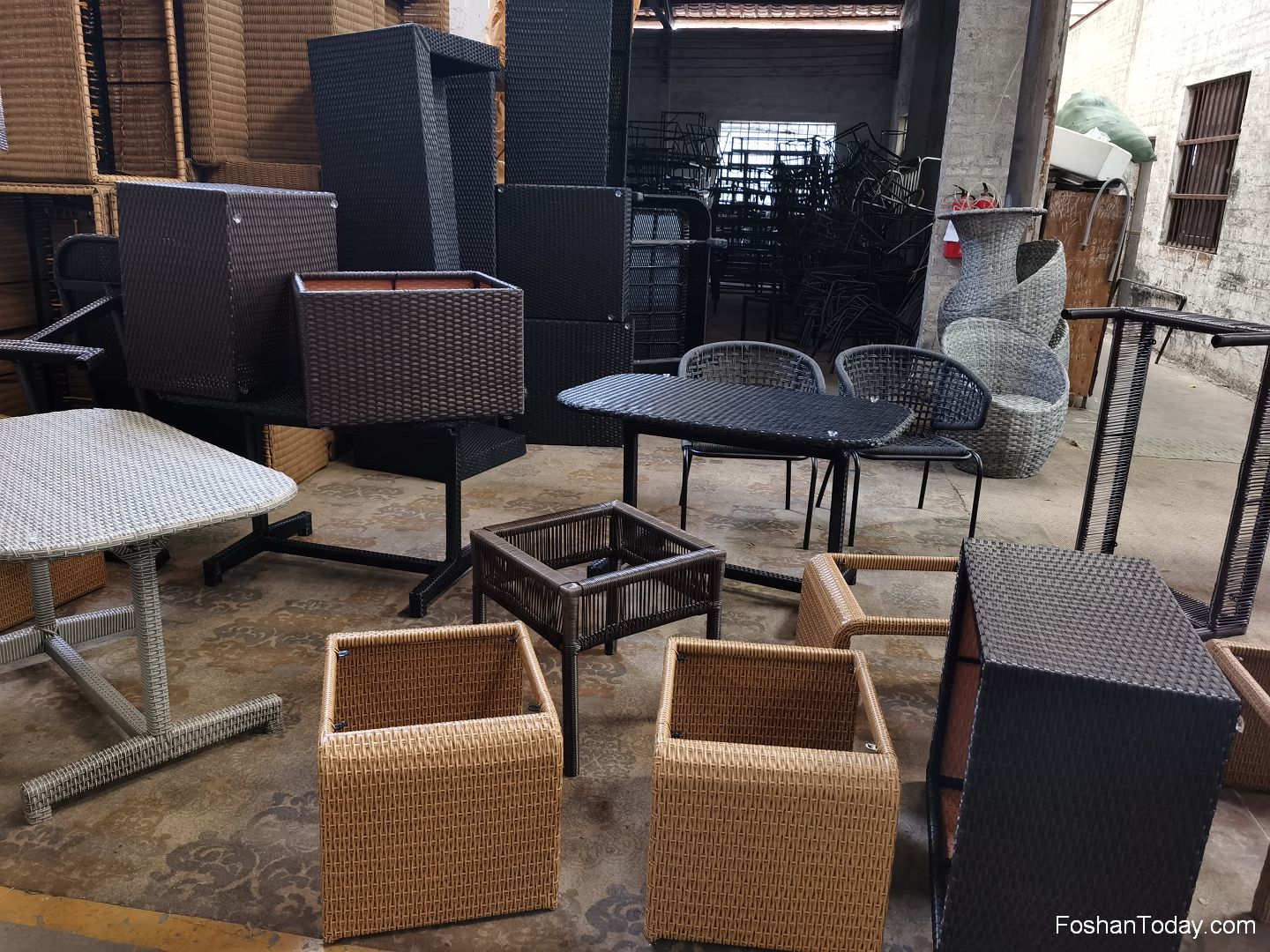 An Outdoor Furniture Factory in Foshan