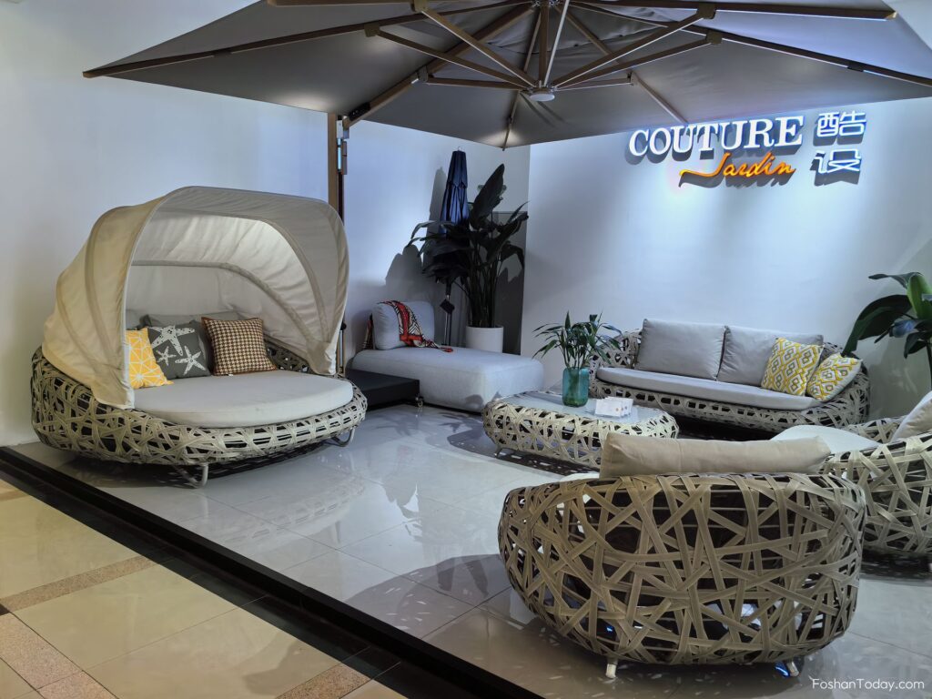 Most high-end furniture market in China, outdoor furniture supplier in Louvre