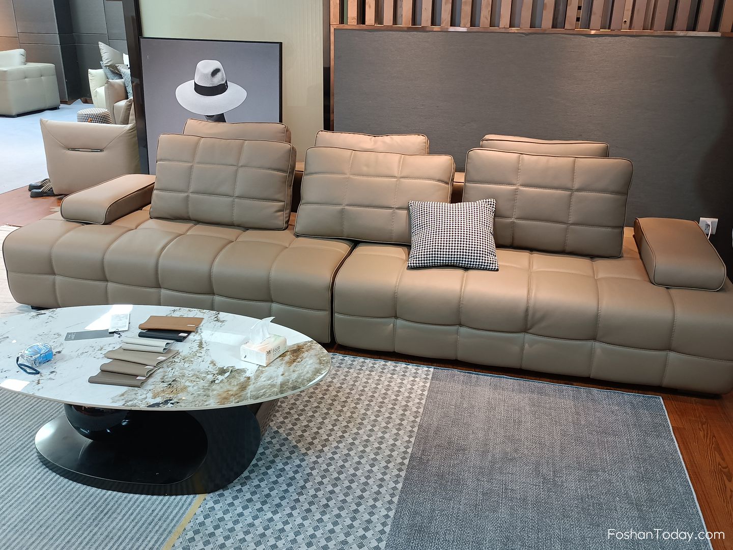 Read more about the article A Journey to a Leather Sofa Showroom at Foshan Furniture Market