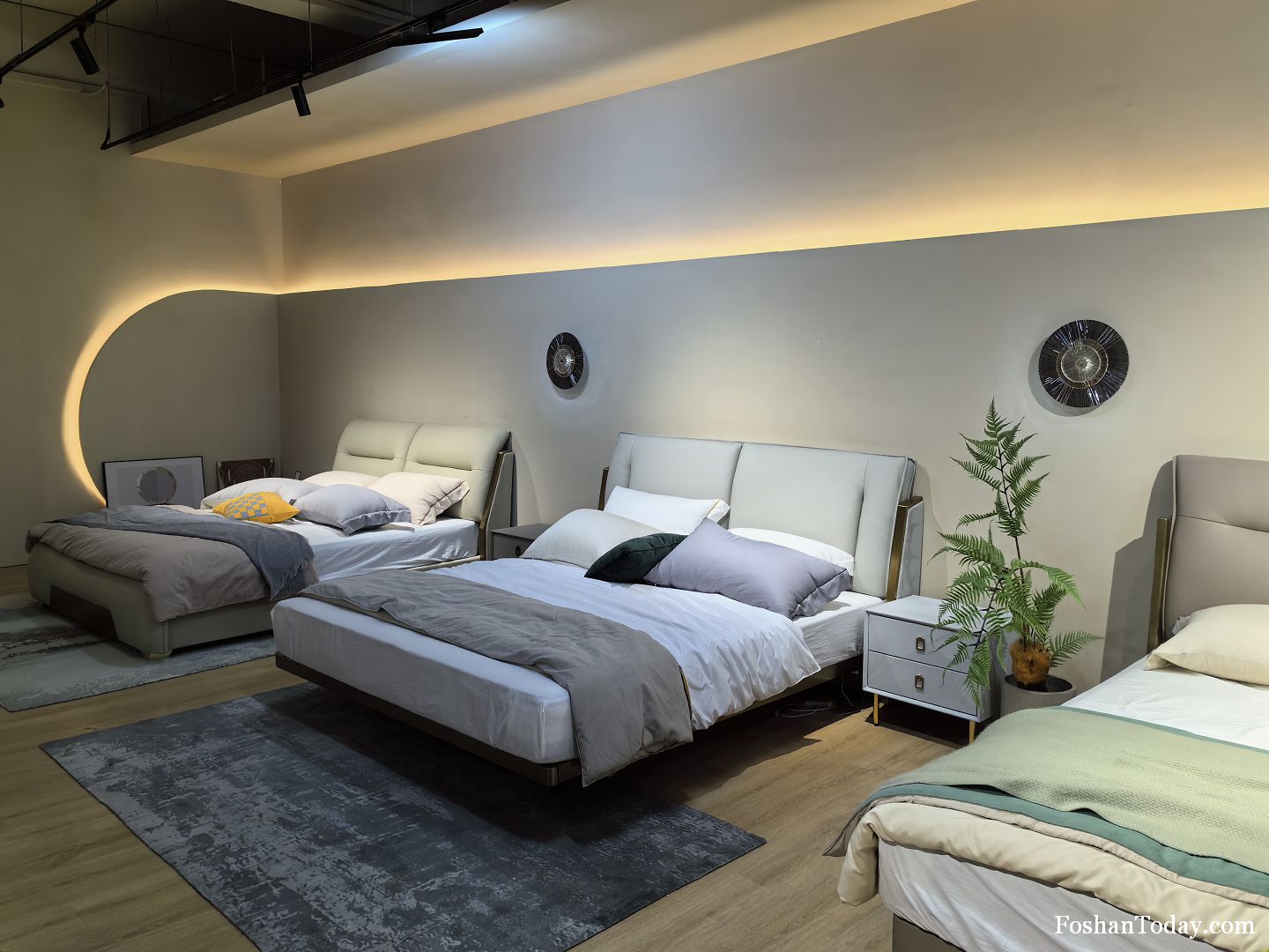 Read more about the article Chinese Luxury Bed Manufacturer Showroom Tour